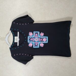 01571 King Ranch black tee with pink & aqua embroidered cross M